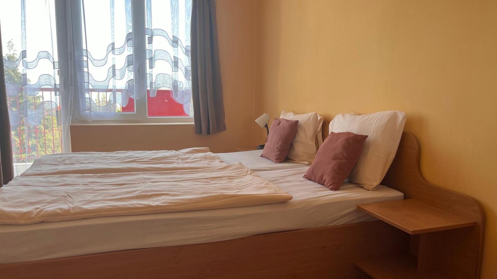 Manuela Ifjusagi Hotel บาลาตอนฟือเรด ภายนอก รูปภาพ
